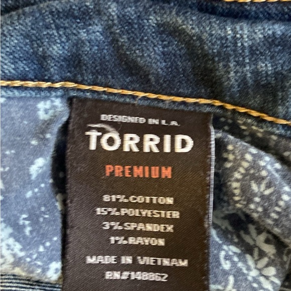 Torrid Women's Dark Blue Skinny Jeans - Picture 6 of 7